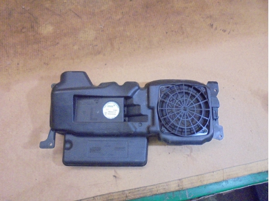 Porsche 986 / 996 Nokia Left Door Speaker 99664501101 SHORT Style 986/996 N/S Yard SF17