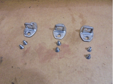 Porsche 986 / 996 Door Lock Catch 3B0837033P 986/996 Yard SF104