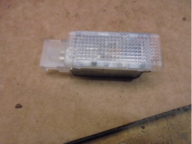Porsche 955 Cayenne Under Bonnet Light 6L0947565 Yard SF104