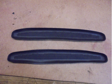 Porsche 986 / 996 Left Side Inner Sill Trim Rubber Insert 99655151300 986/996 Box By Glass Rack