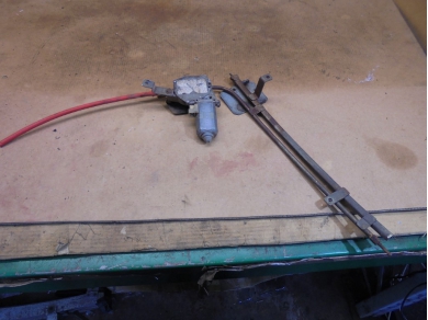 TVR Chimaera Left Side Door Window Regulator and Motor 0130821069 N/S Reg Yard SF13