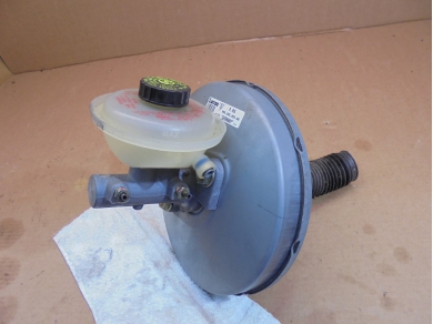 Porsche 986 / 996 Brake Servo and Master Cylinder 99635502506 3.85 986/996 & M/Cyl Yard SF13