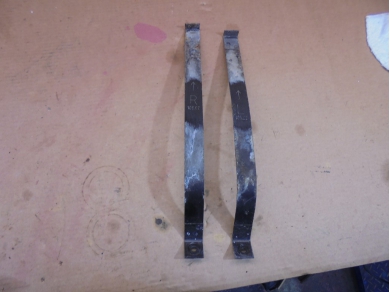 Porsche 986 Boxster Fuel Tank Straps 99662010502 / 99662010602 Yard SF26