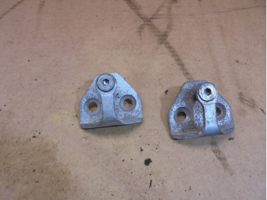 Porsche 924 / 928 / 944 Door Lock Striker Plate 92853713302 924/928/944 Yard SF68