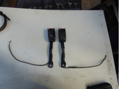 TVR Chimaera Pair Front Seat Belt Anchors Yard SF92