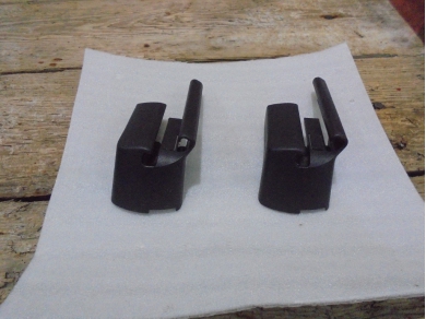 Porsche 986 Left Seat Outer Rail Cover / Trim 99652135901 N/S Ex Sub SF12