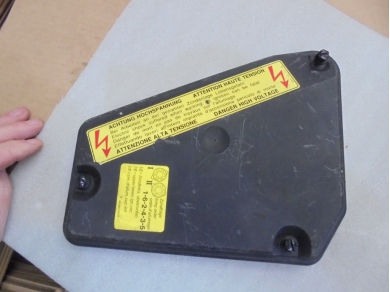 Porsche 964 / 993 Engine Bay Fuse Box Lid 96461015100 964/993 Yard SF127