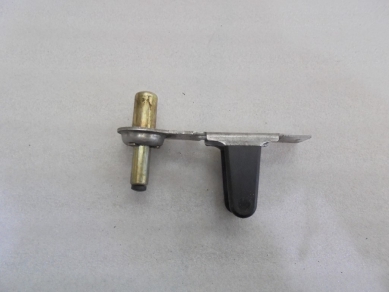 Porsche 986 Boot Lock Striker Plate 98651205100 Yard SF92