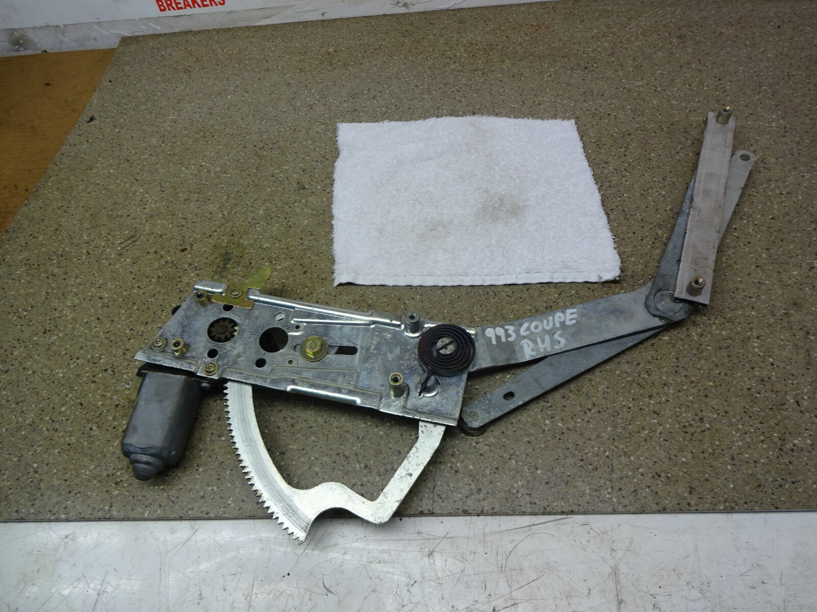 Porsche 993 Coupe Right Hand Window Motor and Mechanism - 911.542.004.46