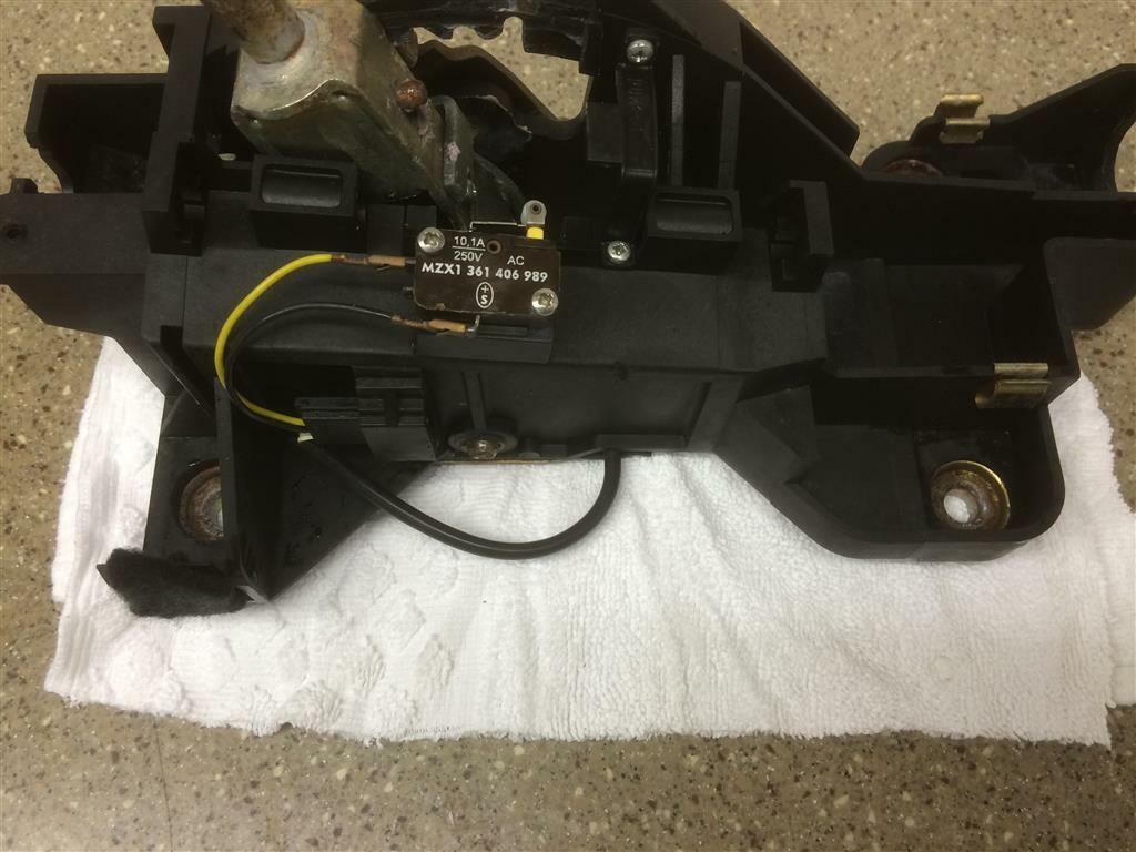 Porsche Boxster Tiptronic Gear Shifter Selector 996 426 011 09