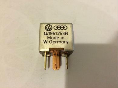 Audi Porsche 944 Relay 141951253B VW AUDI 141951253B #E875NAC