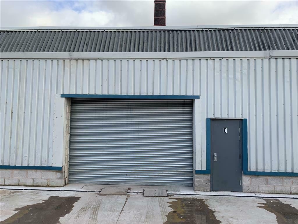 500 Square Foot Secure Unit Storage For Rent / Standish