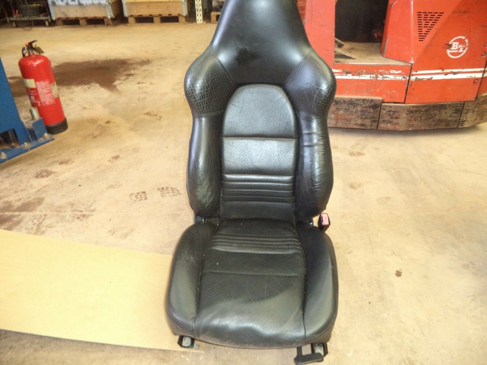 PORSCHE BOXSTER 986 / 911 996 OS DRIVERS SIDE SPORTS SEAT GAMING CHAIR