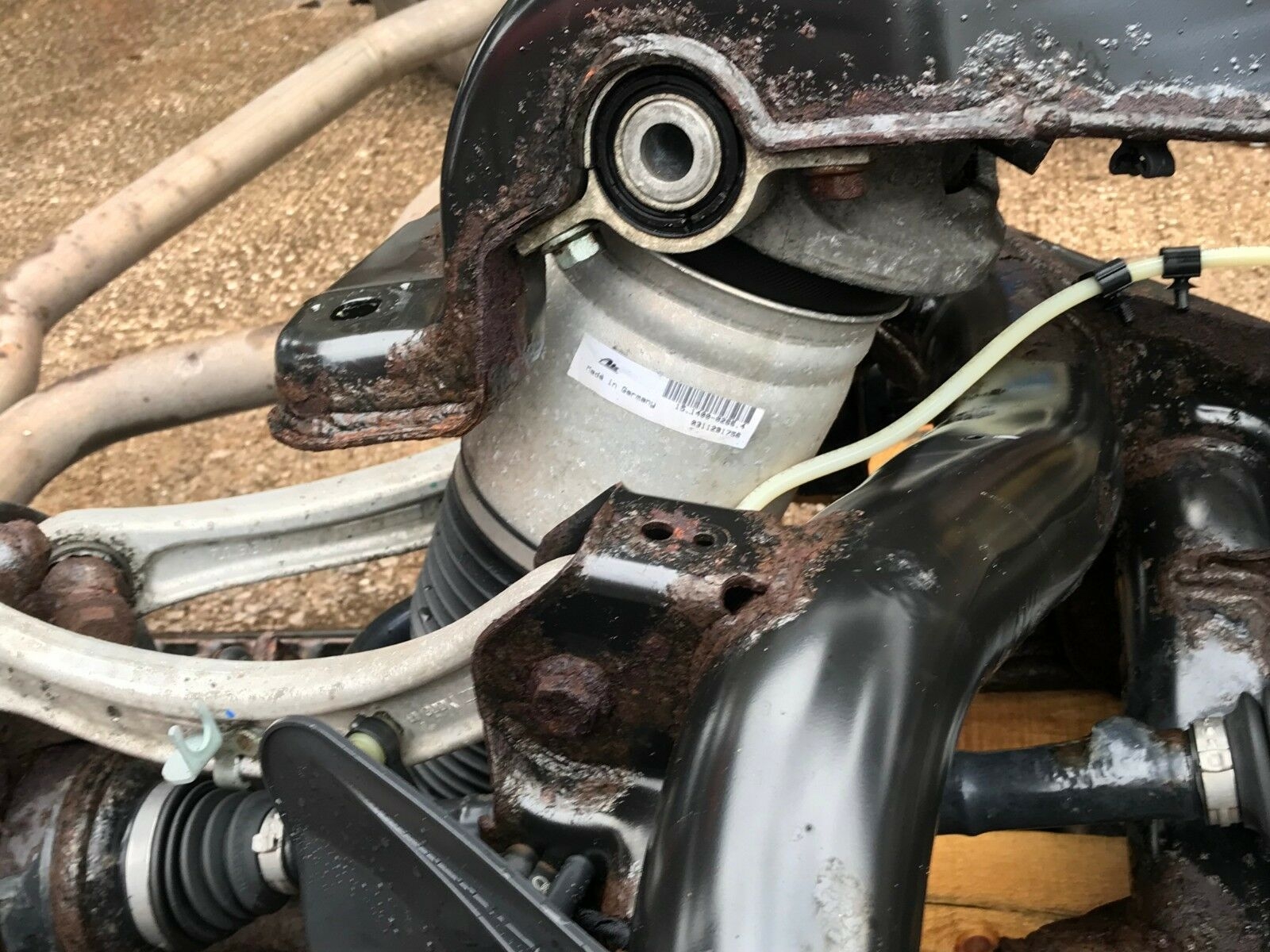 PORSCHE CAYENNE 4.5 V8 PETROL REAR SUBFRAME WITH SUSPENSION AND DIFF