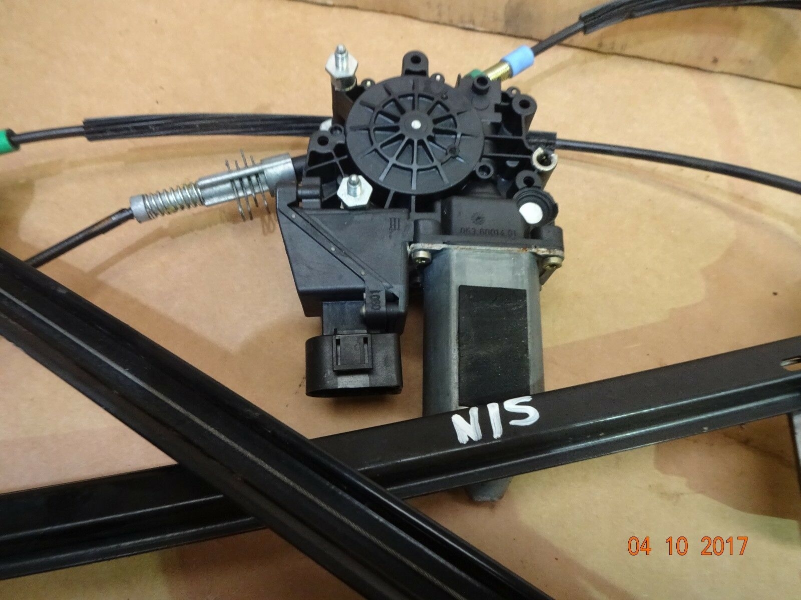 PORSCHE BOXSTER WINDOW MOTOR & MECHANISM PORSCHE LEFT WINDOW REGULATOR