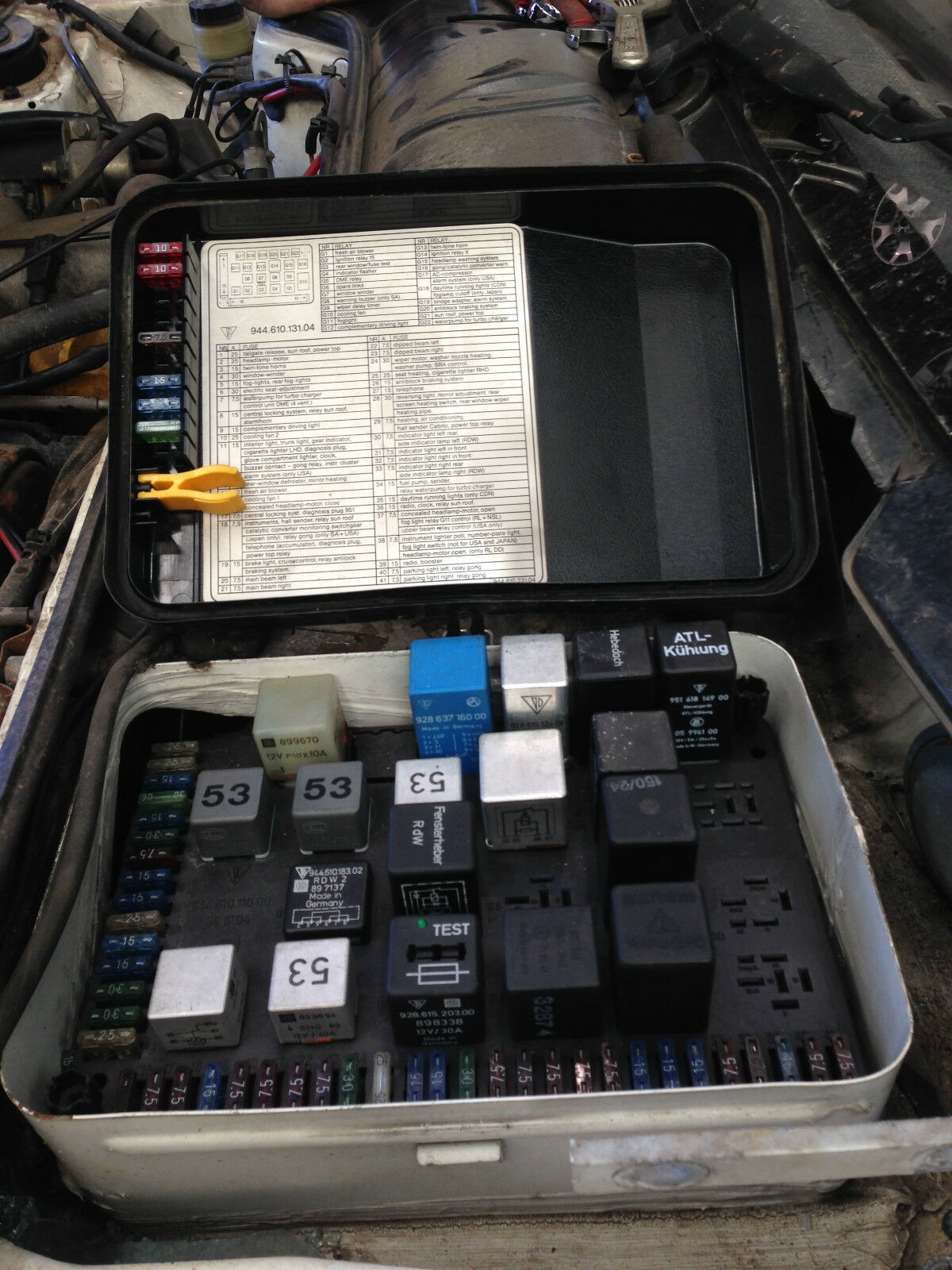 Porsche 944 Relay 111.953.227.0