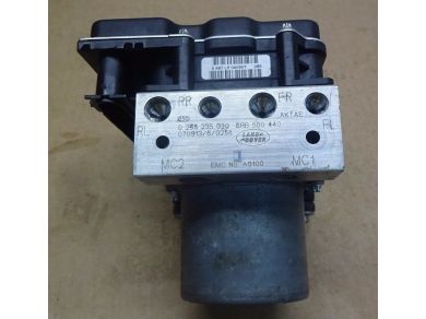 Land Rover Discovery 3 ABS Pump - 0 265 235 020