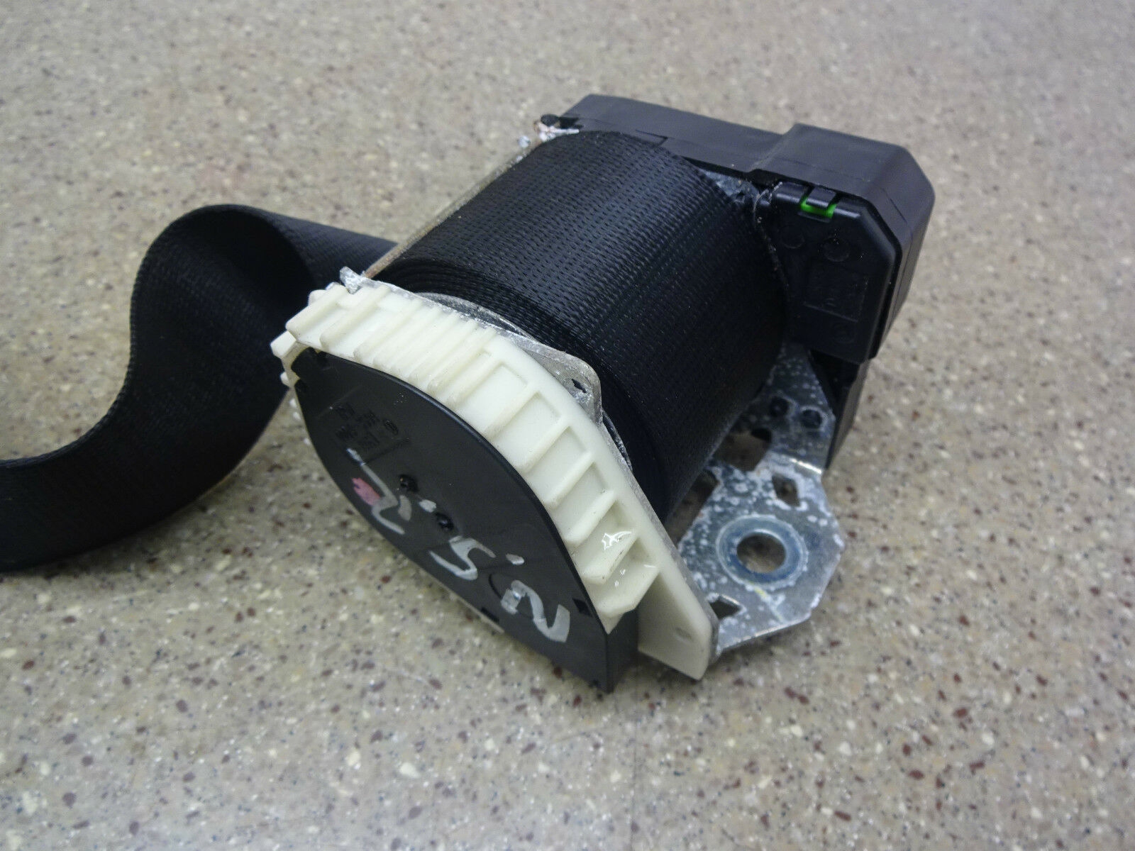 BMW X5 passenger Rear Seat Belt