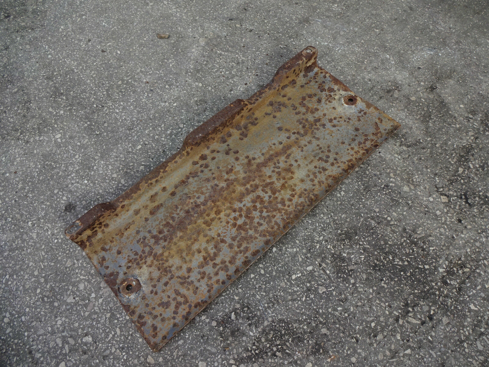 PORSCHE 911 PROTECTIVE PLATE 911 SUSPENSION PROTECTIVE PLATE