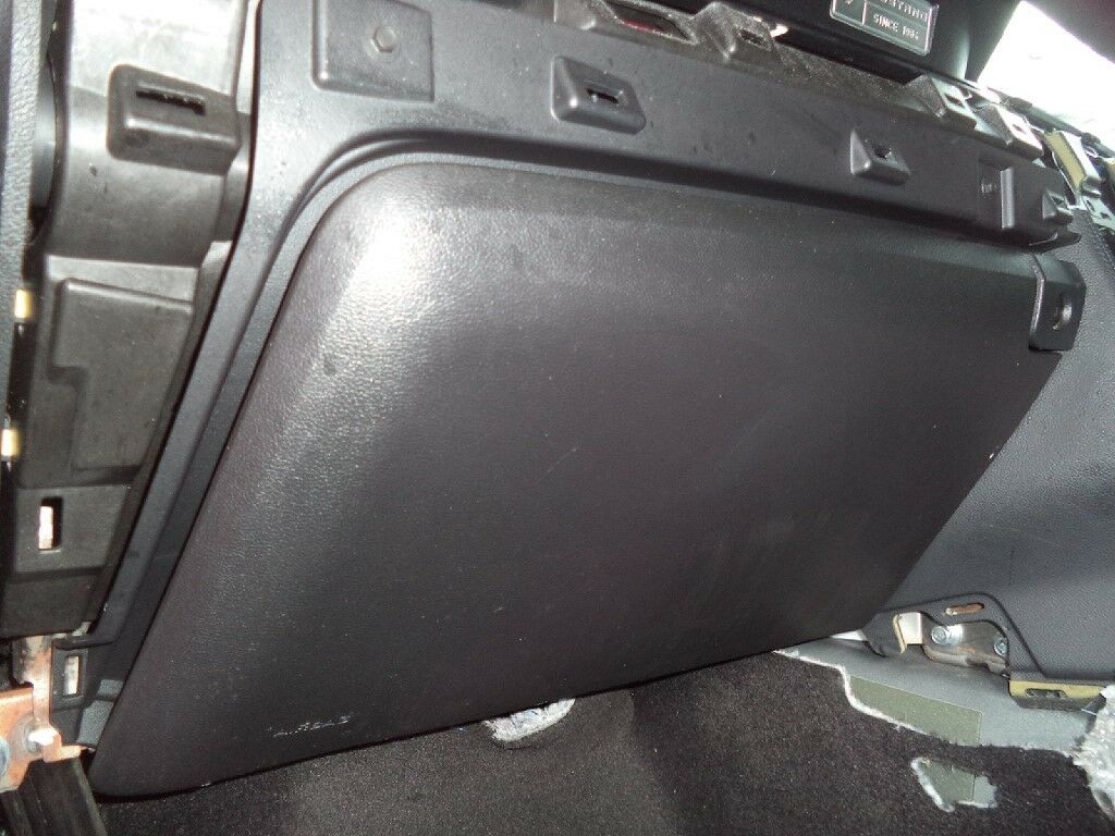 2015 2018 FORD MUSTANG GLOVE BOX FORD MUSTANG GLOVE BOX AND KNEE